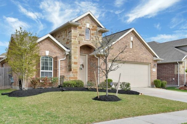 https://JoanneLunt.NewConstructionHomesForYou.com